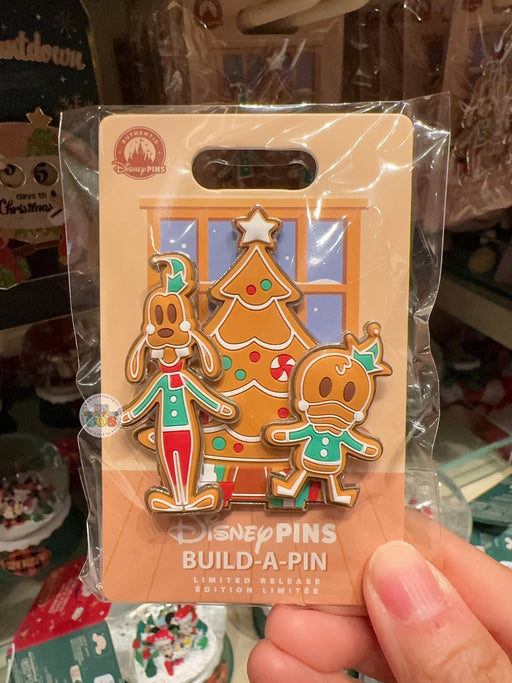 HKDL - 2025 Mickey & Friends Christmas x Donald & Goofy Gingerbread Build-A-Pin Limited Release Set