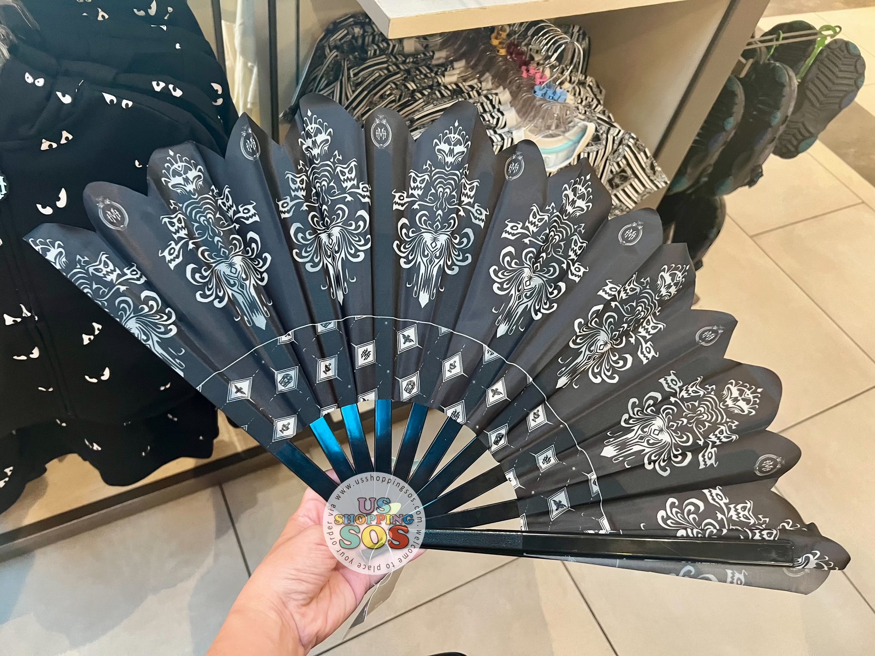 DLR/WDW - Haunted Mansion - Black Scallop Fabric Hand Fan
