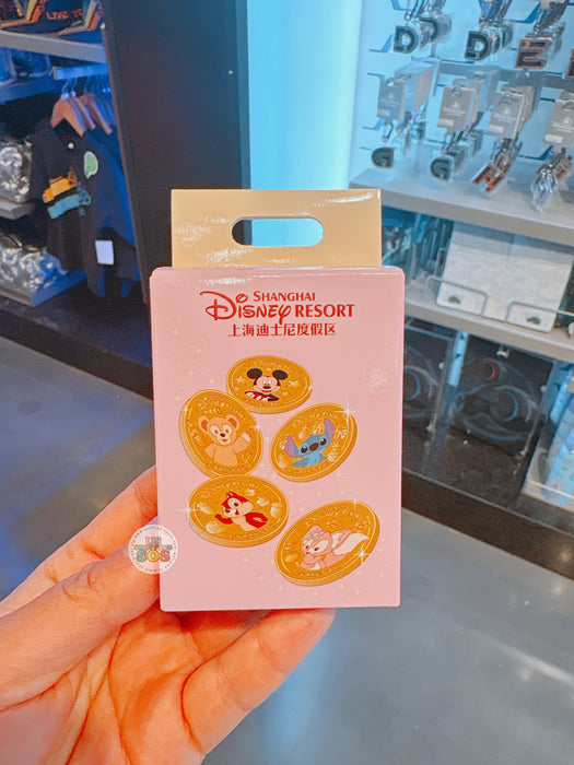 SHDL - Disney Characters Coin Shaped Mystery Pins Box