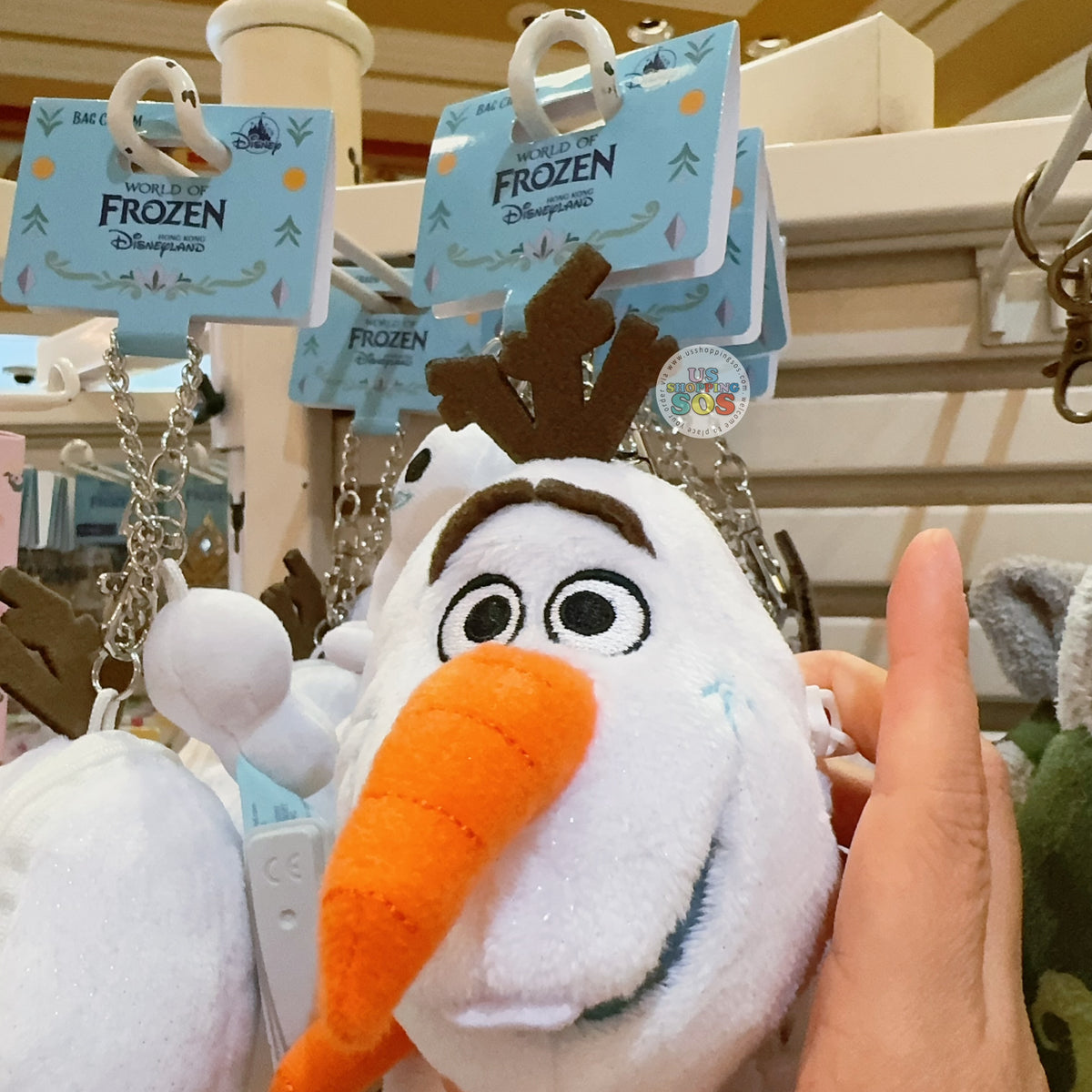 78F5D5C0-AF04-4C43-BEBF-