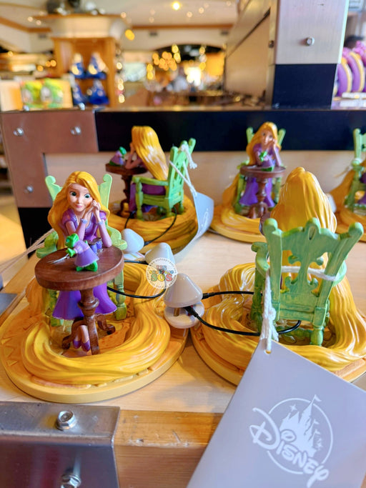 DLP - 2026 Tangled x Rapunzel & Pascal in a Dress Figure