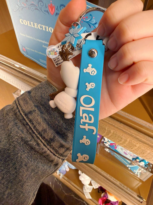 DLP - 2026 World of Frozen x Olaf Pascal Keychain & Strap