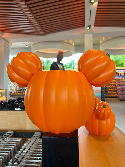 DLR/WDW - Halloween 2026 Mickey Mouse & Family Collection x Mickey jack-o’-lantern Candy Bucket