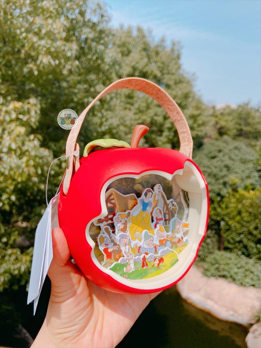 SHDL -  Snow White and the Seven Dwarfs Apple Shaped Candy/Snack Bucket