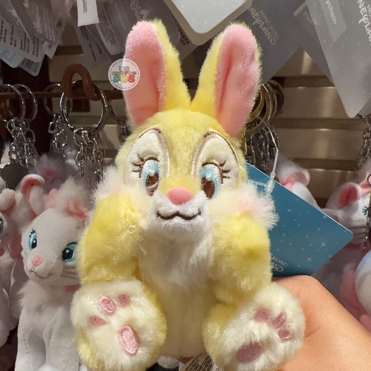 【3685】ハムスターヘアゴム 黄色とピンクのシェル入り 白い星型ヘアアクセ HKDL - Miss Bunny 'Hands on Cheek' Plus Keychain — USShoppingSOS