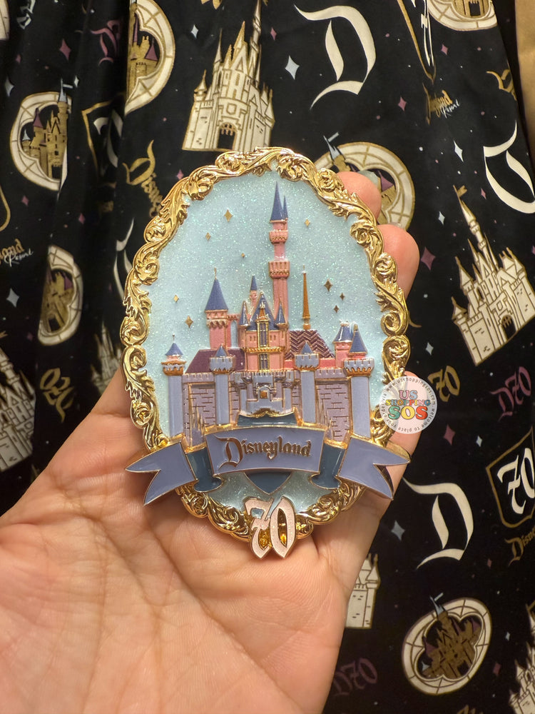 DLR - Disneyland 70th Castle  - Magnet