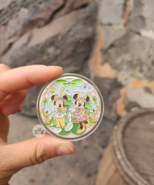 SHDL - Mickey & Friends Springtime 2025 Collection x Mickey & Minnie Mouse Souvenir Coin