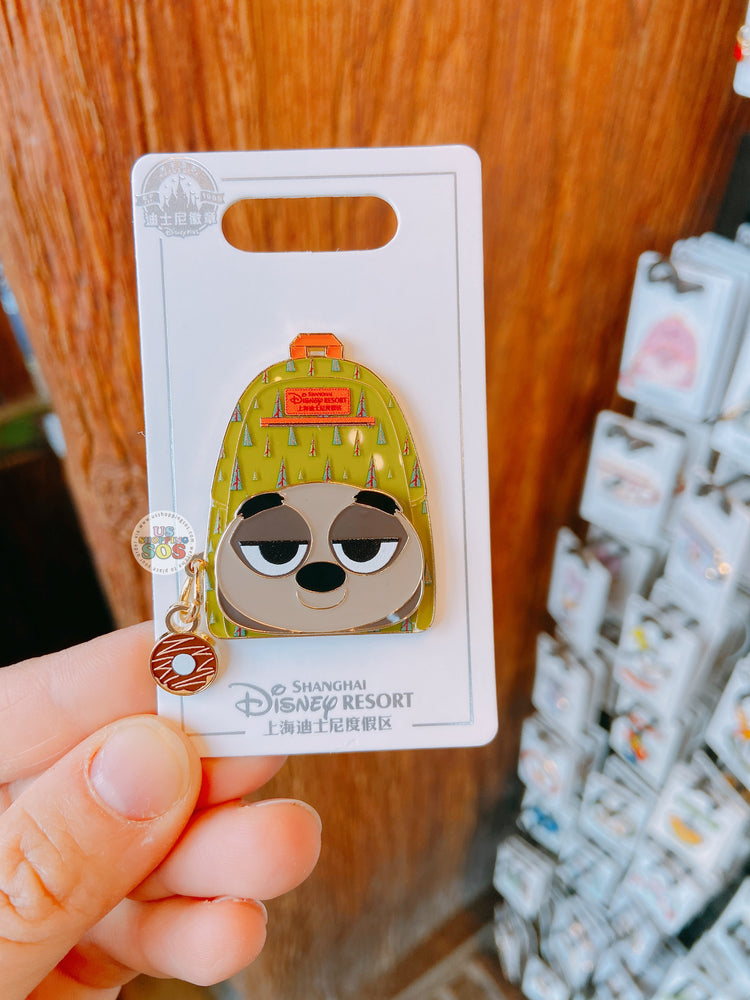 SHDL - Zootopia Flash "Backpack" Shaped Pin
