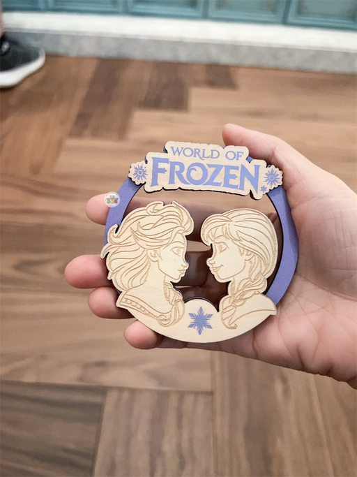 HKDL - World of Frozen Anna & Elsa Wooden Magnet