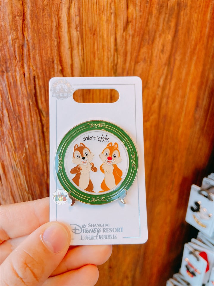 SHDL - Mickey & Friends Signature Platter Shaped Pin x Chip & Dale