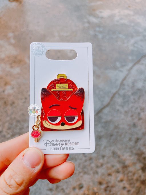 SHDL - Zootopia Nick Wilde "Backpack" Shaped Pin
