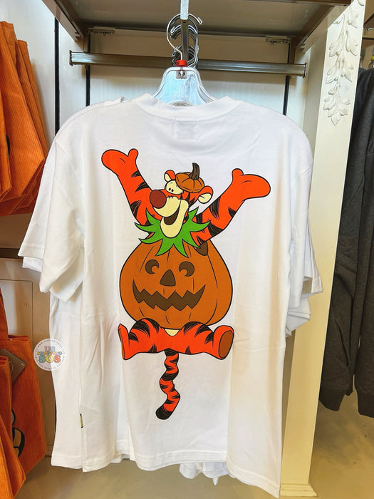 DLR/WDW Winnie the Pooh Halloween 2025 Winnie the Pooh Tigger with Pumpkin Costumes T Shirt (Adults)