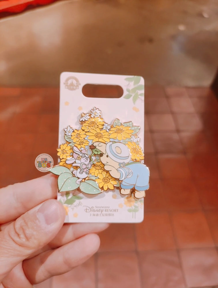 SHDL - Winnie the Pooh & Friends Springtime 2025 Collection x Winnie the Pooh & Piglet Pin Badge