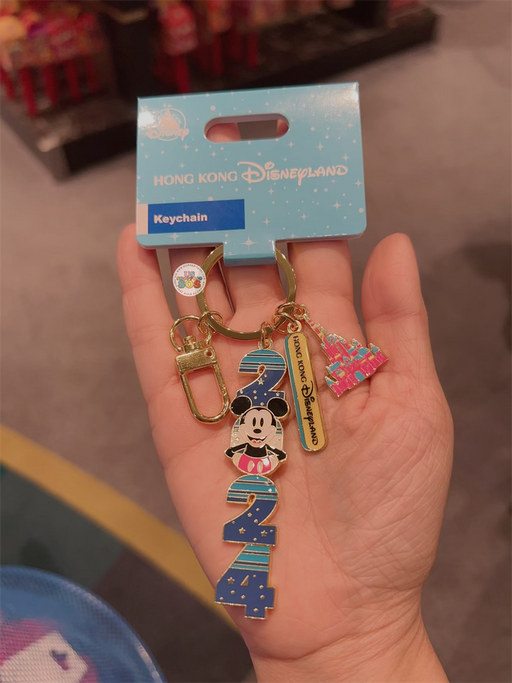 HKDL - Mickey Mouse ‘2024’ & Hong Kong Disneyland & Castle Keychain