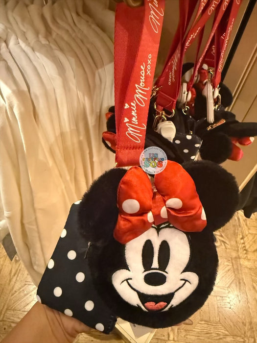 DLR/WDW - Minnie Mouse Fluffy Face Icon Pouches Wristlet
