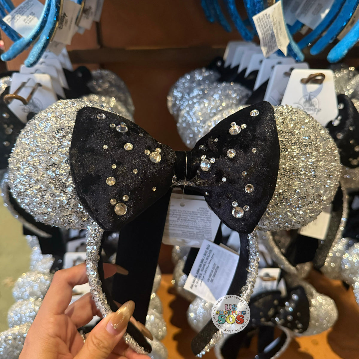 Disney Parks Minnie Mouse Silver Velvet Sequin Bow Headband Ears Disney· Parks Minnie Mouse Gray Velvet Sequin Bow Ears  main image 3