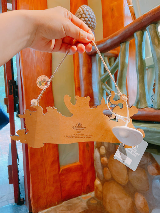 SHDL - Winnie the Pooh & Friends Decoration & Message Board