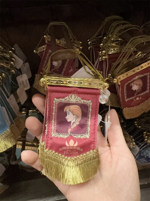 HKDL - World of Frozen 1st Anniversary x Anna Pennant & Magnet