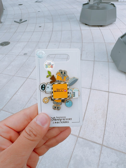 SHDL - WALL-E Spinning Pin