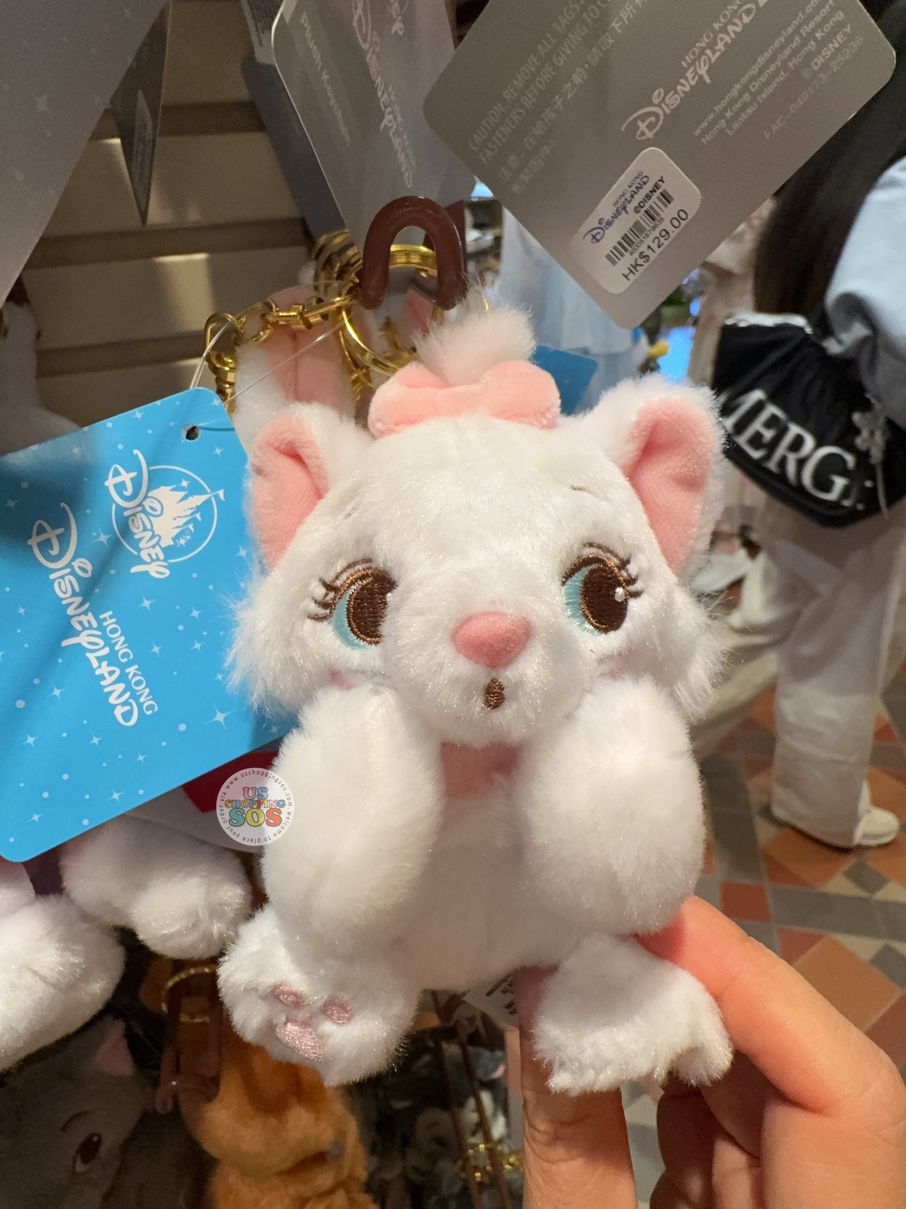 HKDL - Marie ‘Hands on Cheek’ Plus Keychain — USShoppingSOS