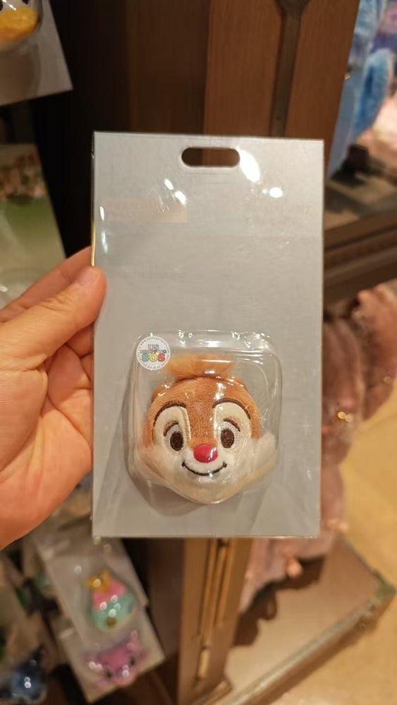 SHDL - Mickey & Friends Dale Plush Stand