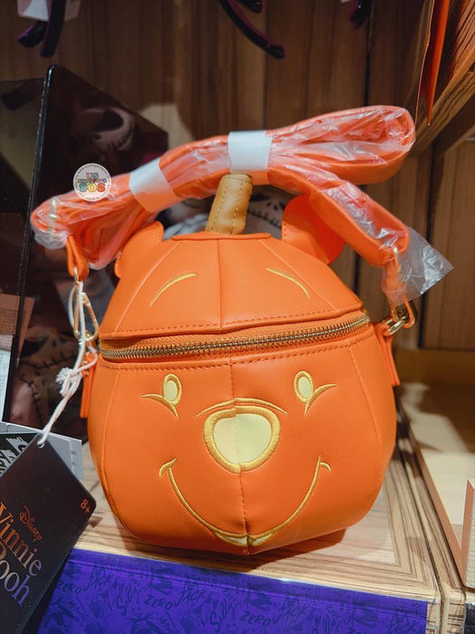 HKDL - Disney Halloween 2023 Collection x Winnie the Pooh Pumpkin Loungefly Shoulder Bag