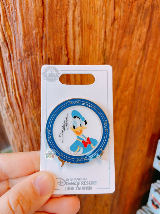 SHDL - Mickey & Friends Signature Platter Shaped Pin x Donald Duck