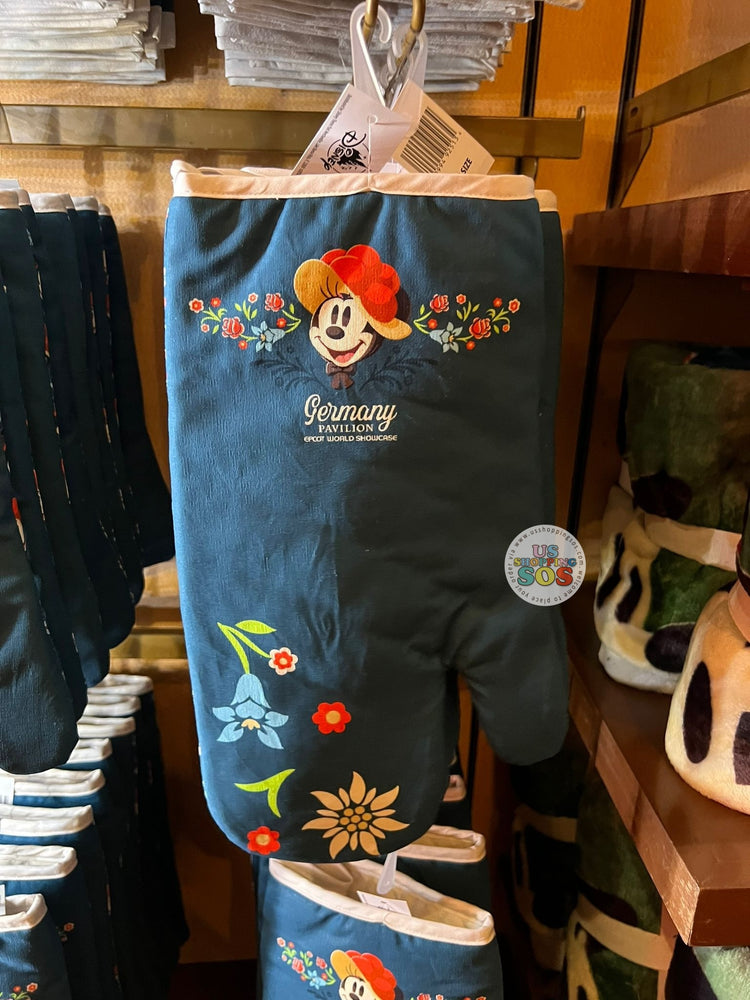 WDW - Epcot World Showcase Germany 🇩🇪 - Mickey and Minnie Schwarzwald Black Forest 2025 - Oven Mitts