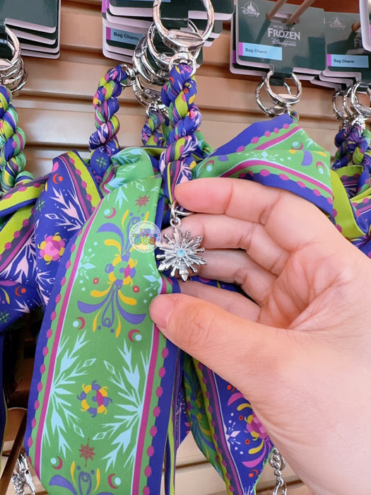 HKDL - World of Frozen x Ribbon/Bow Bag Charm Color: Blue and Green