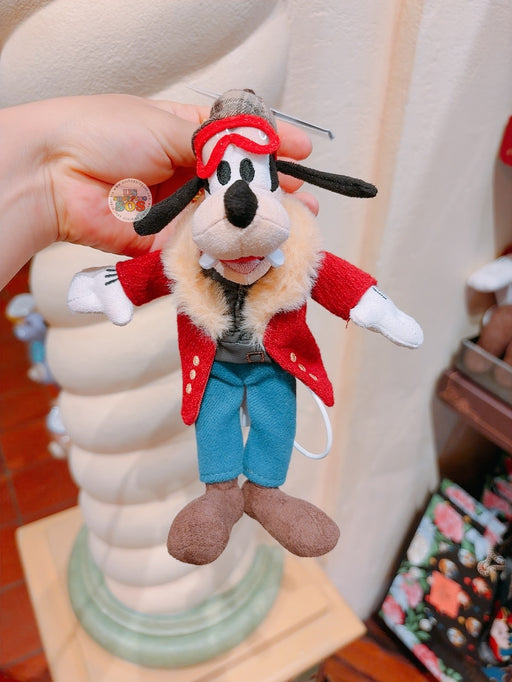 SHDL - Mickey and Friends "Modern Shanghai Collection x Goofy Plush Keychain