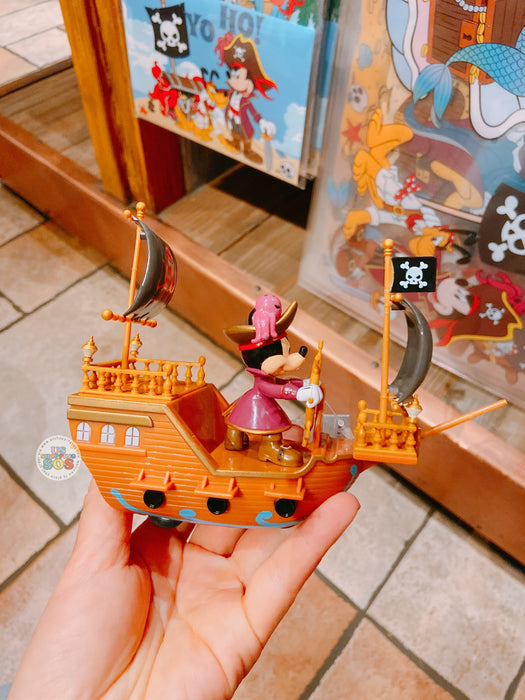 SHDL - Mickey & Friends Pirates Collection x Mickey Mouse Pull Back Toy Car