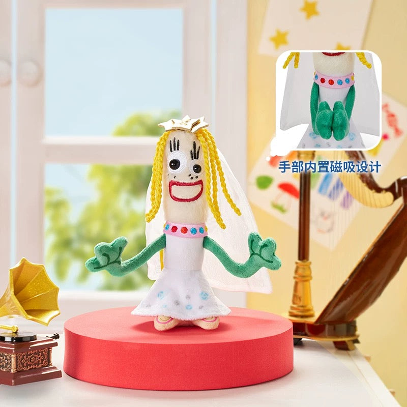 SHDS - Toy Story Infinite Fun Series x Karen Plush Keychain with Magnets on Hands (Release Date: May 20, 2026)