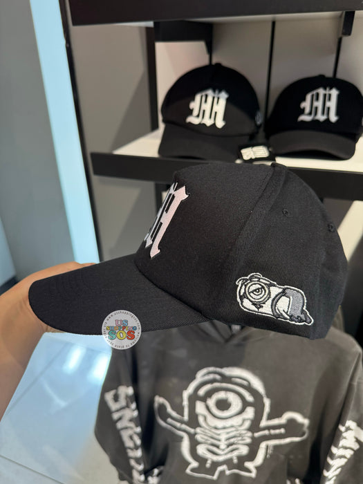 Universal Studios - UNIVRS Laying Down Minions Black Baseball Cap