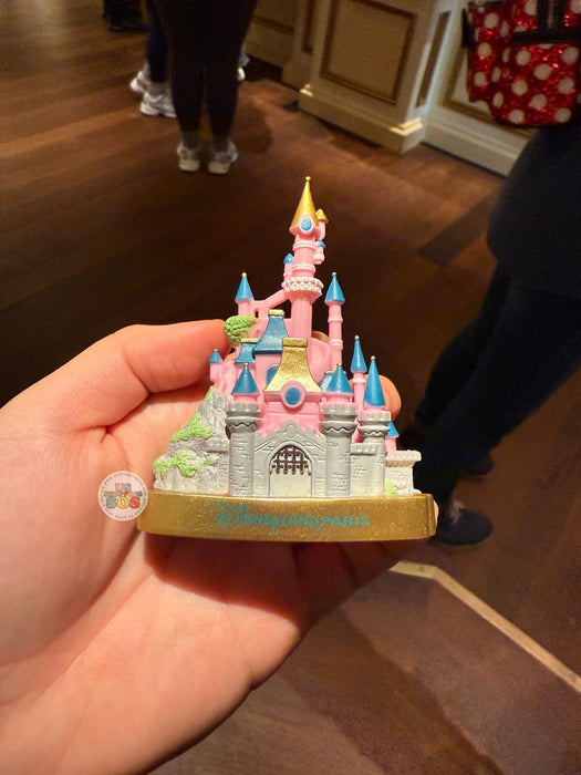 DLP - Disneyland Paris Castle Magnet