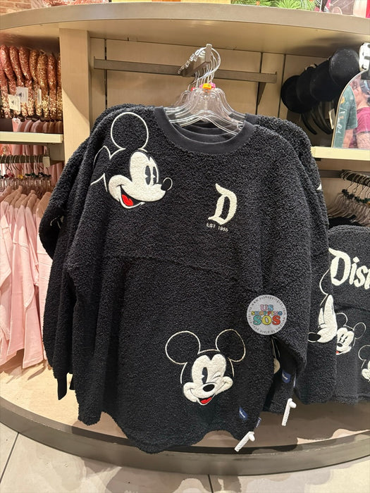 DLR/WDW - Spirit Jersey Mickey Park Logo Black Sherpa Pullover (Adult)