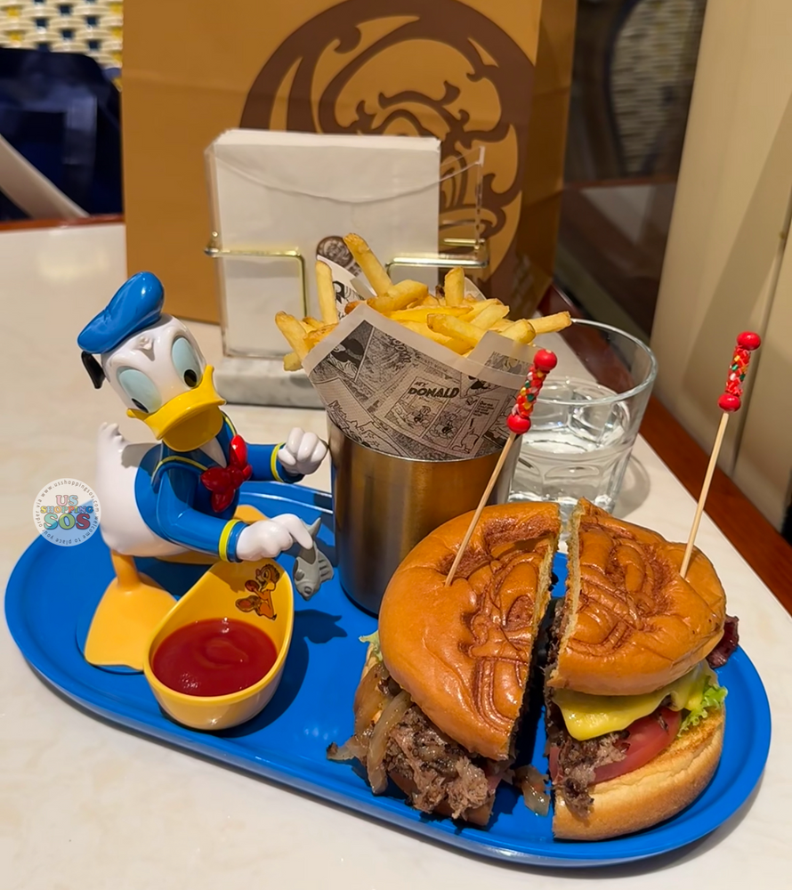 SHDL - Donald’s Dine n Delights Donald Duck Fishing Plate with Chip & Dale 2 Small Dip Bowls