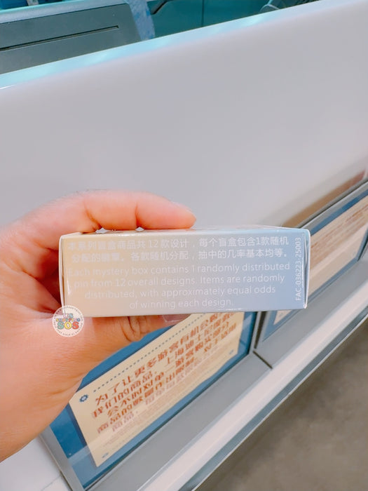 SHDL - Pin Trading Fun Day 2025 x Mickey & Friends with Signatures Mystery Pins Box