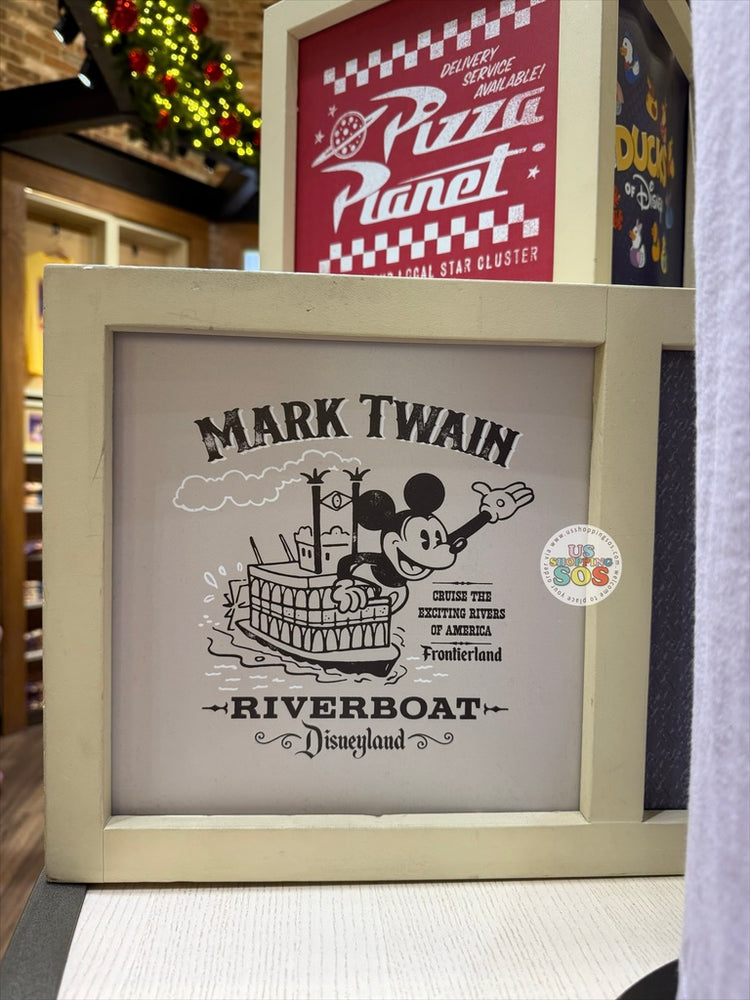 DLR/WDW - Disneyland Attraction Mark Twain Riverboat Oatmilk Graphic Tee (Adult)