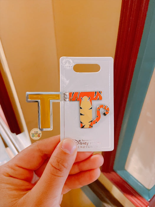 SHDL - Disney Character English Alphabet ‘T’ Tigger Pin