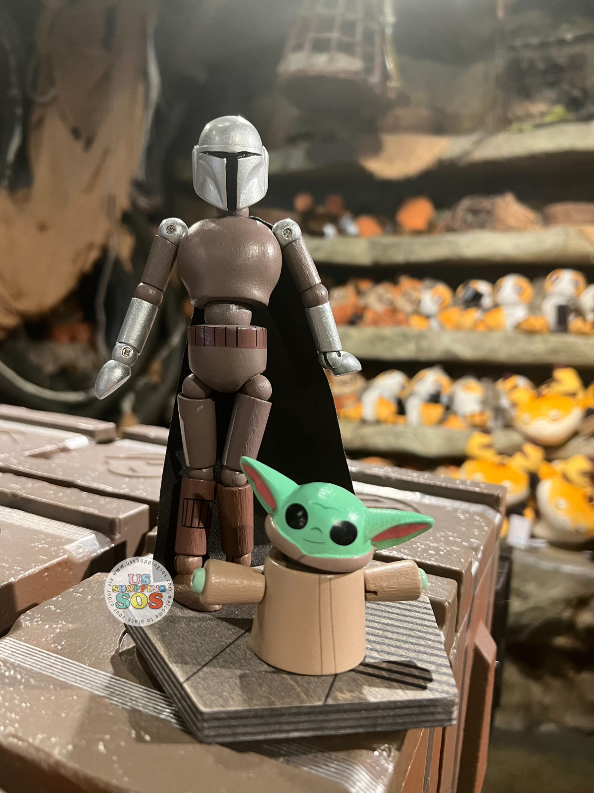 DLR/WDW - Star Wars Galaxy's Edge The Mandalorian & Grogu Wooden
