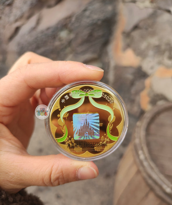 SHDL - Mickey & Friends Springtime 2025 Collection x Mickey & Minnie Mouse Souvenir Coin