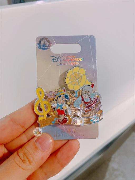 SHDL - Pin Trading Fun Day 2023 Collection x Disney 100 Pinocchio & Geppetto Limited Edition Pin (LE800)
