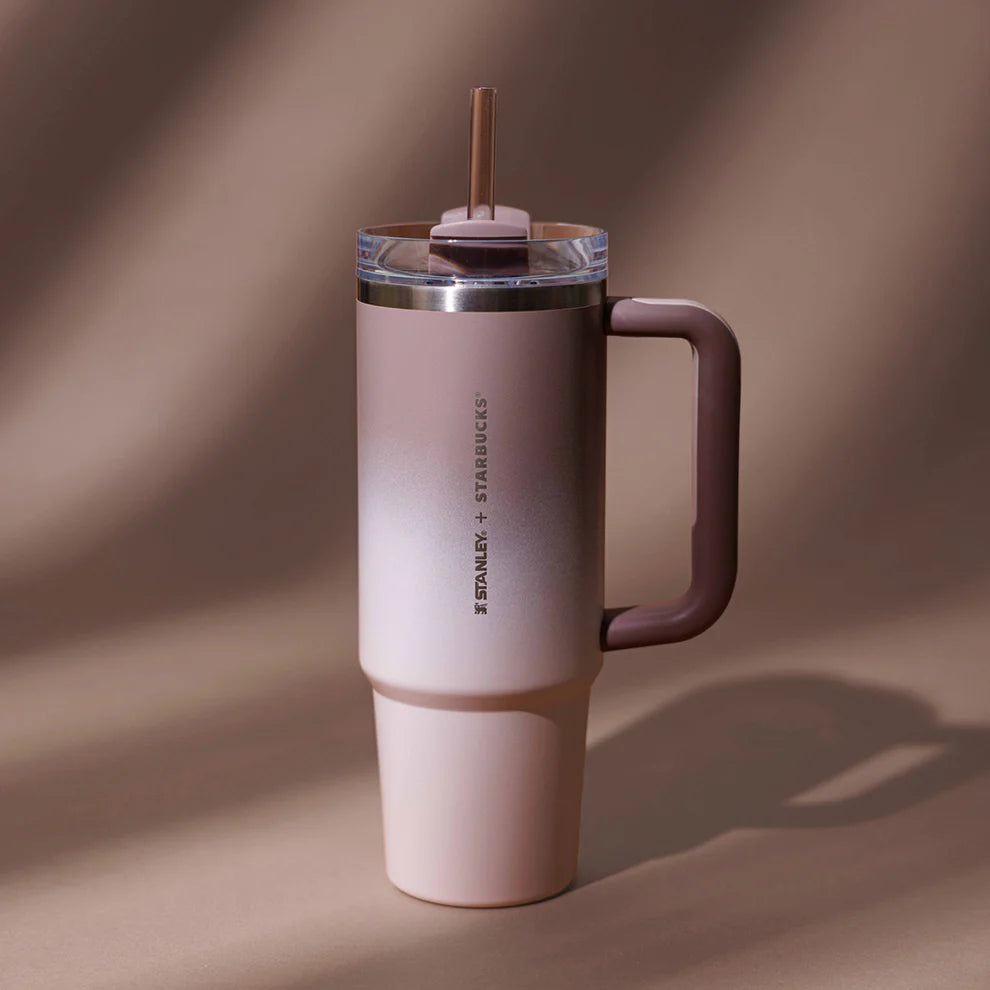 Starbucks Hong Kong - STANLEY x STARBUCKS THE QUENCHER H2.0 30OZ Starbucks Hong Kong - STANLEY x STARBUCKS THE QUENCHER H2.0 30OZ