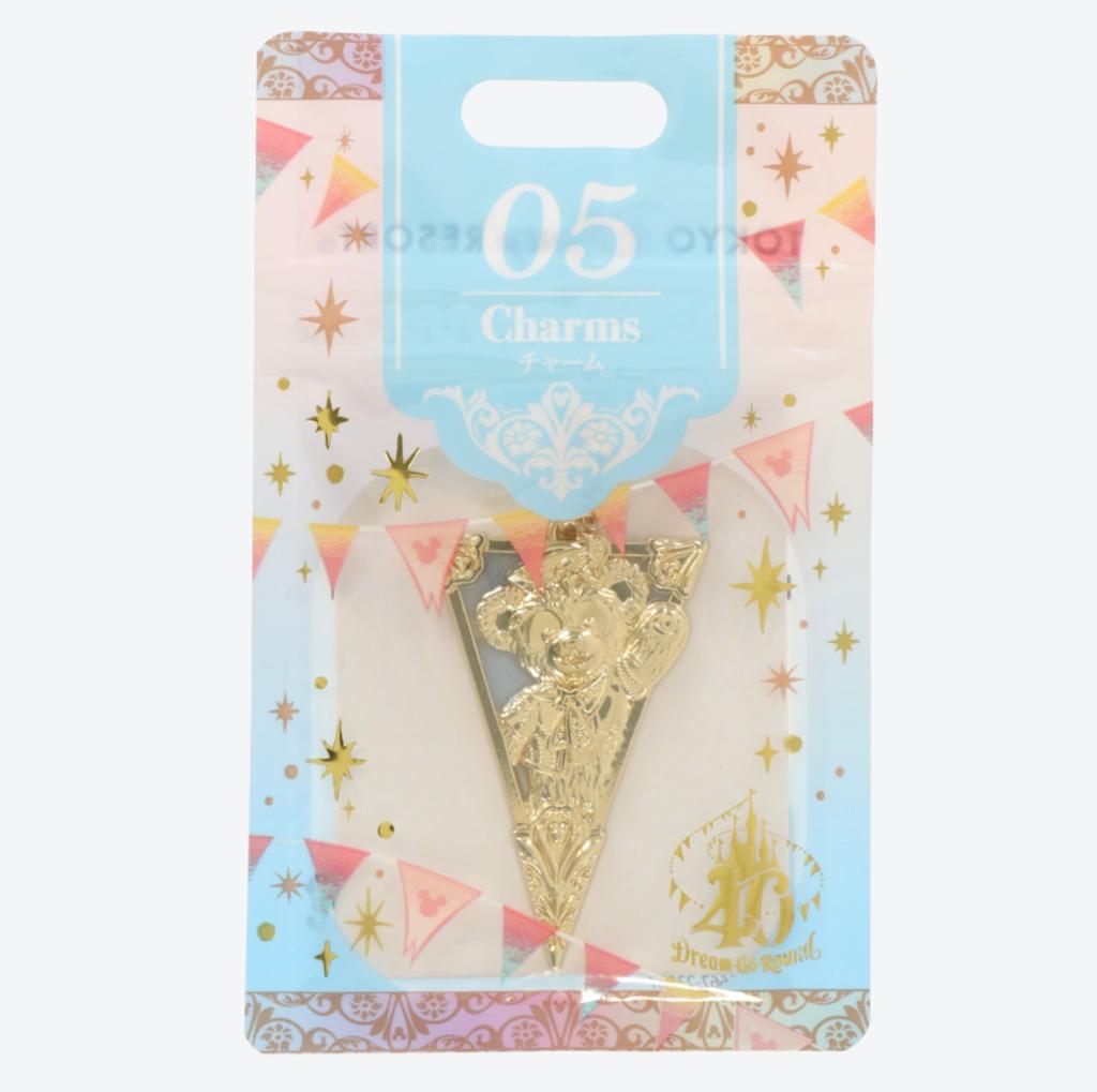 TDR - 40th Anniversary " Moments-Go-Around" Collection x 05. Charm Part "Duffy"