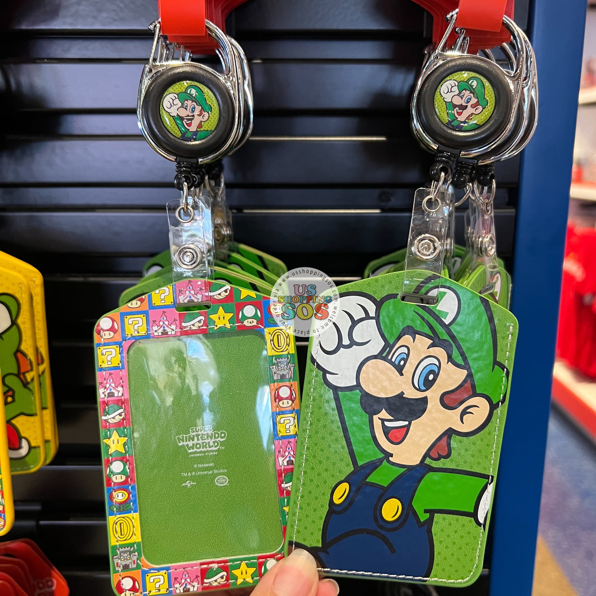 Universal Studios - Super Nintendo World - Luigi Retractable Pass