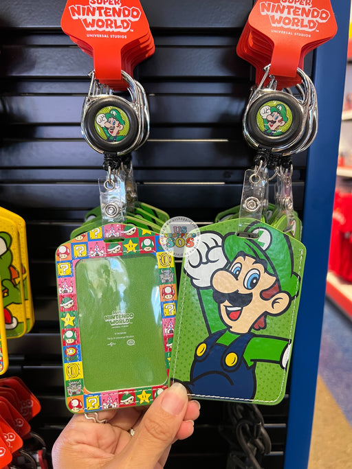 Universal Studios - Super Nintendo World - Luigi Retractable Pass Badge