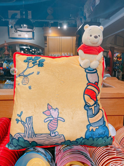 SHDL - Winnie the Pooh & Piglet Cushion with Pooh Plush Toy