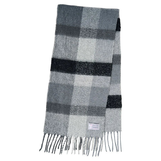 Japan Sanrio - Hello Kitty Checkered Voluminous Scarf for Adults