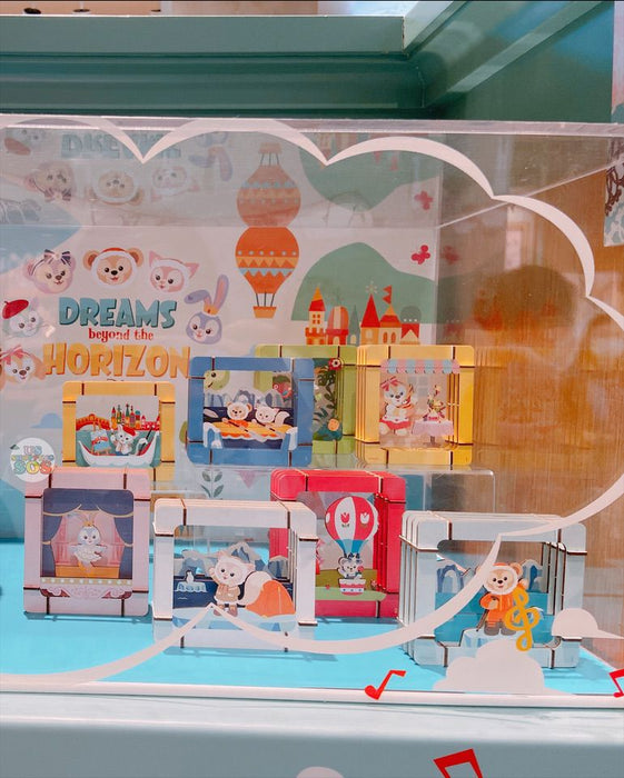 SHDL - Duffy & Friends "Dreams Beyond The Horizon" Collection -  Mystery 3D Paper Art Box