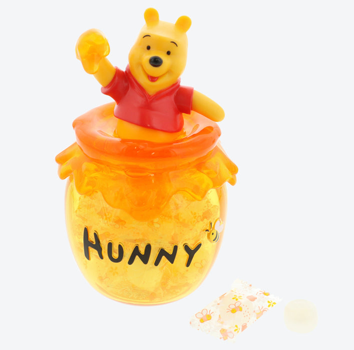 46011 - Pooh Carrying a Hunny Pot - Winnie the Pooh - Disneyland